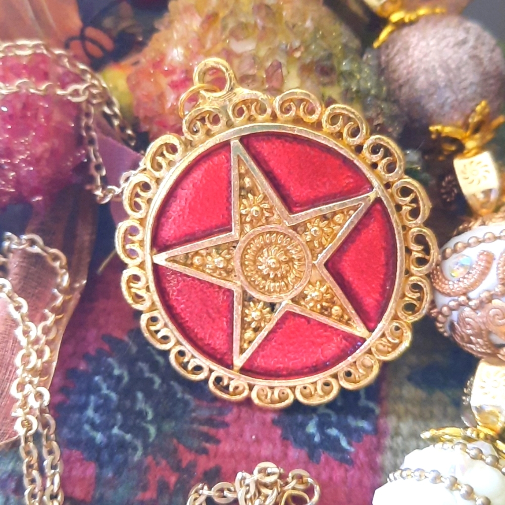 Bethlehem Star 🌟 Necklace